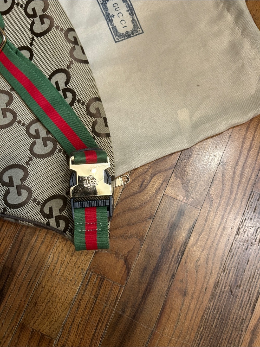 GG Beige/Brown Canvas Cross Body Bag with Green-Red Web Strap - Picture 3 of 7